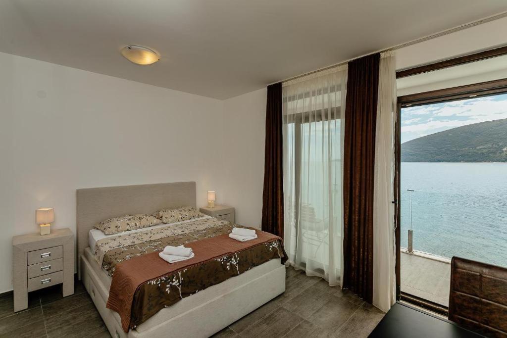 Apartments Joy Herceg Novi Exterior photo