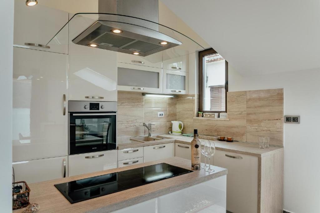 Apartments Joy Herceg Novi Exterior photo