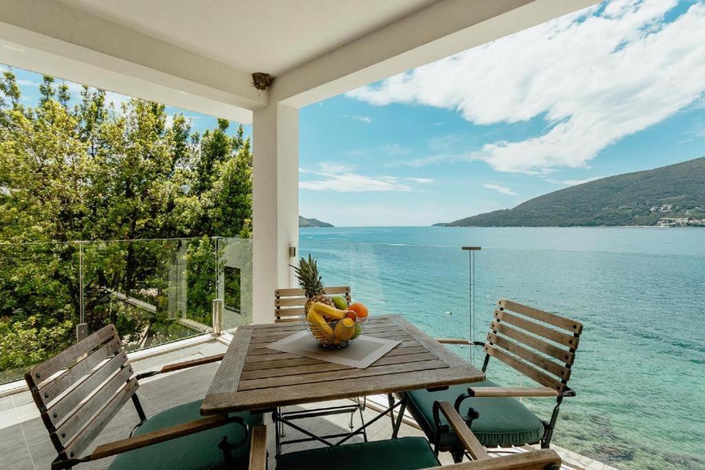 Apartments Joy Herceg Novi Exterior photo
