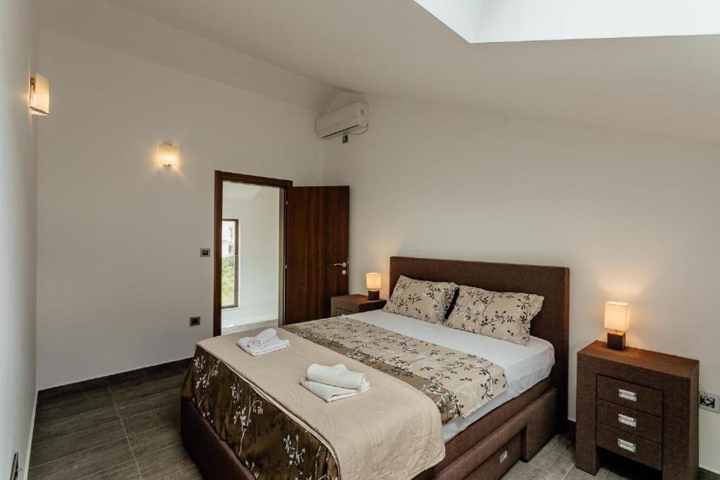 Apartments Joy Herceg Novi Exterior photo