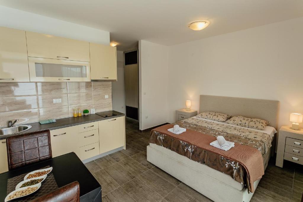 Apartments Joy Herceg Novi Exterior photo